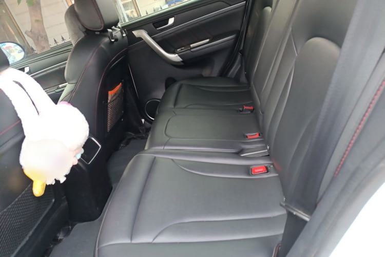 Used Haval H6 2015 Sport Edition 1.5T Automatic Two-Wheel Drive Luxury Model Left Rear Seat
