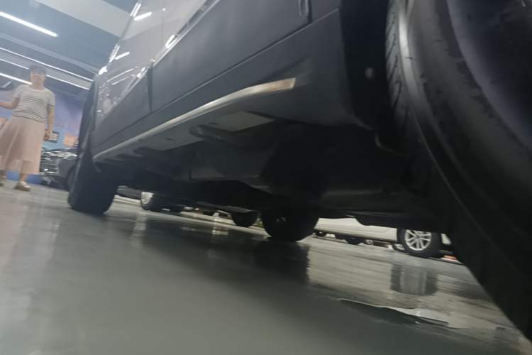 Used Haval H6 2015 Sport Edition 1.5T Automatic Two-Wheel Drive Luxury Model Left Side Sill