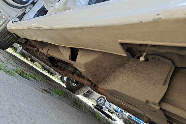 Used Haval H6 2015 Upgraded Model 1.5T Manual 4x4 Elite Version Left Side Sill