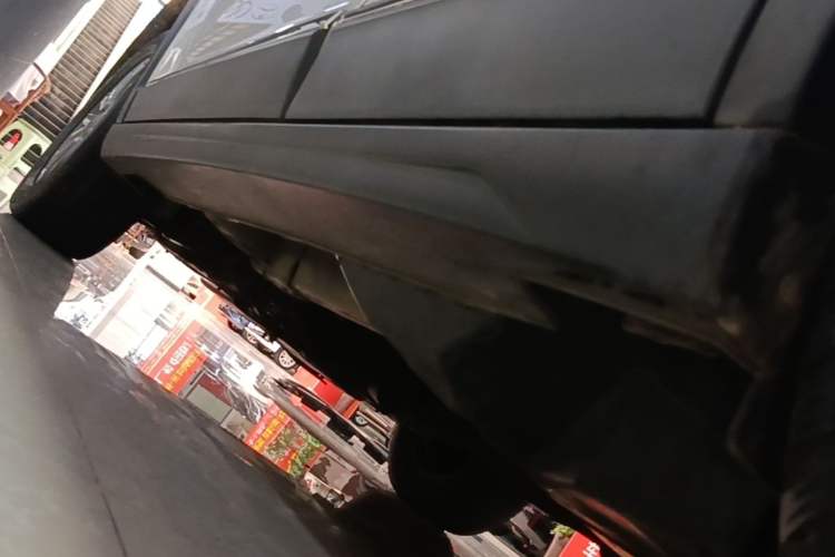 Used Haval H6 2015 Sport Edition 1.5T Automatic Two-Wheel Drive Luxury Model Left Side Sill