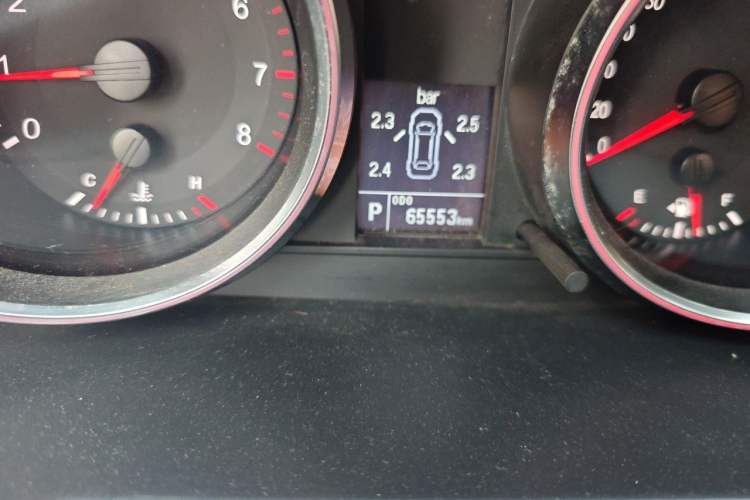 Used Haval H6 2015 Sport Edition 1.5T Automatic Two-Wheel Drive Luxury Model Odometer Close Up