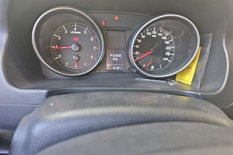 Used Haval H6 2015 Upgraded Model 1.5T Manual Two-Wheel Drive Elite Version Odometer Close Up