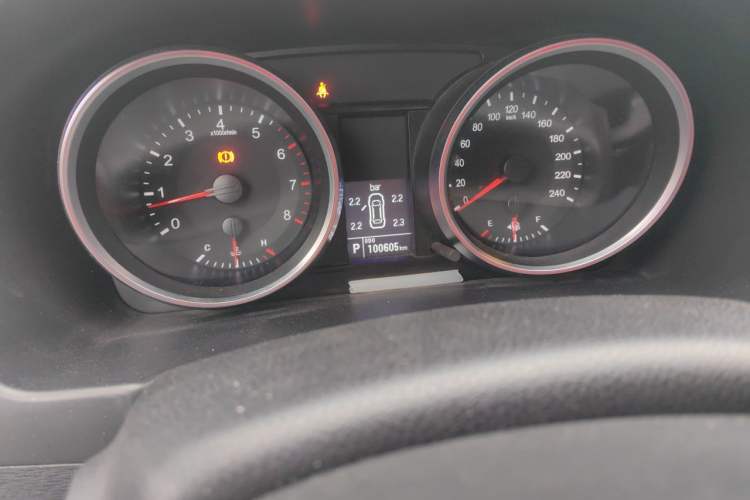 Used Haval H6 2015 Sport Edition 1.5T Automatic Two-Wheel Drive Luxury Model Odometer Close Up