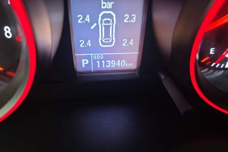 Used Haval H6 2015 Sport Edition 1.5T Automatic Two-Wheel Drive Luxury Model Odometer Close Up