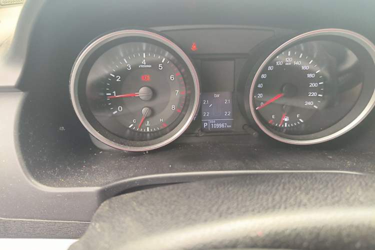 Used Haval H6 2015 Sport Edition 1.5T Automatic Two-Wheel Drive Luxury Model Odometer Close Up