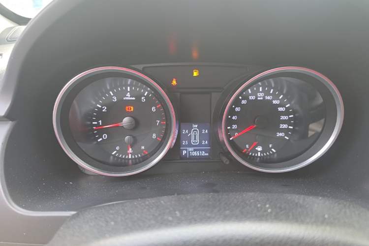 Used Haval H6 2015 Sport Edition 1.5T Automatic Two-Wheel Drive Luxury Model Odometer Close Up