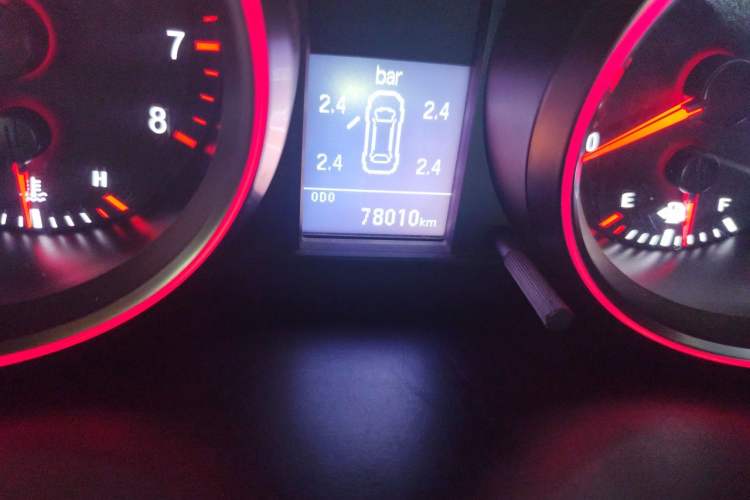 Used Haval H6 2015 Revised Version Sport Edition 1.5T Manual Transmission Two-Wheel Drive Elite Grade Odometer Close Up