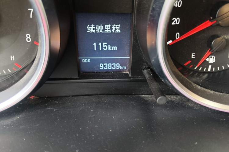 Used Haval H6 2015 Revised Version Sport Edition 1.5T Manual Transmission Two-Wheel Drive Elite Grade Odometer Close Up