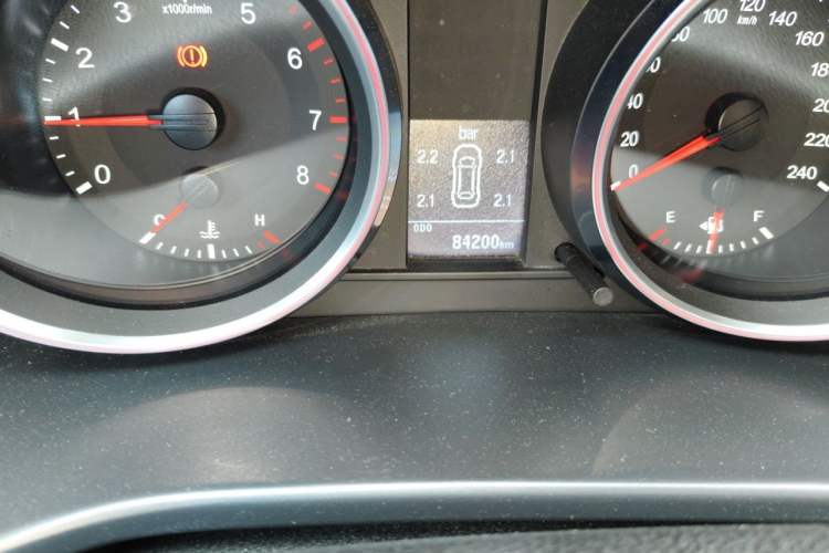 Used Haval H6 2015 Revised Version Sport Edition 1.5T Manual Transmission Two-Wheel Drive Elite Grade Odometer Close Up