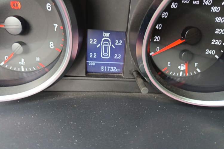 Used Haval H6 2015 Revised Version Sport Edition 1.5T Manual Transmission Two-Wheel Drive Elite Grade Odometer Close Up