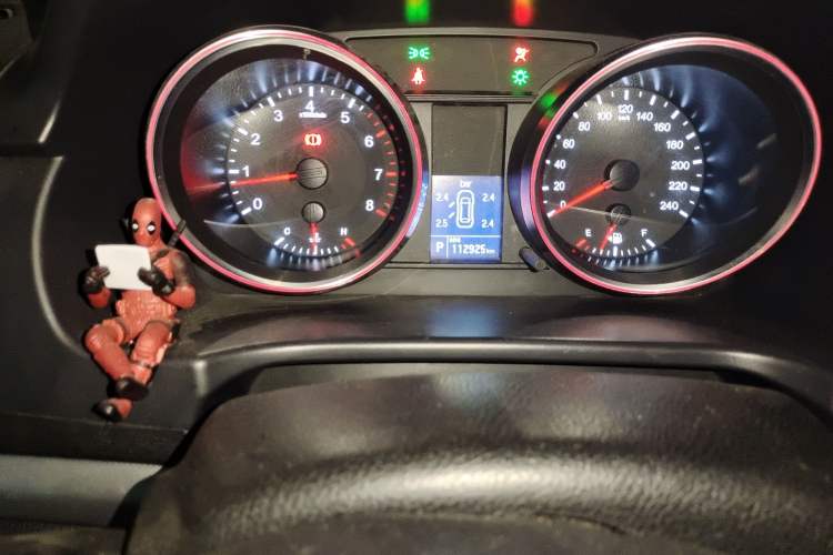 Used Haval H6 2015 Sport Edition 1.5T Automatic Two-Wheel Drive Luxury Model Odometer Close Up