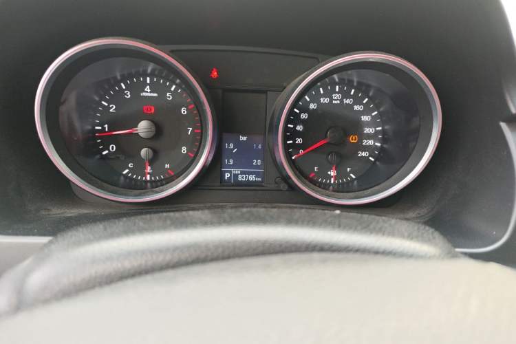 Used Haval H6 2015 Sport Edition 1.5T Automatic Two-Wheel Drive Luxury Model Odometer Close Up