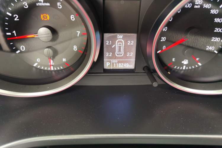 Used Haval H6 2015 Sport Edition 1.5T Automatic Two-Wheel Drive Luxury Model Odometer Close Up