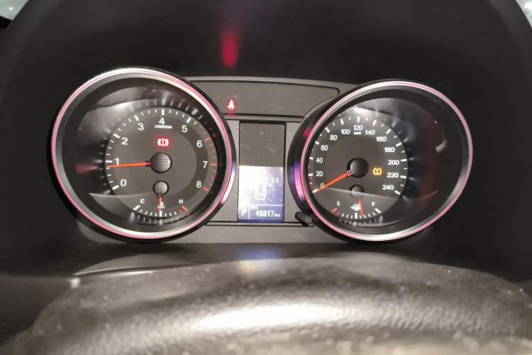 Used Haval H6 2015 Sport Edition 1.5T Automatic Two-Wheel Drive Luxury Model Odometer Close Up