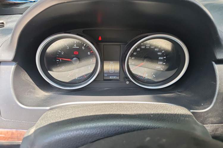 Used Haval H6 2015 Revised Version Sport Edition 1.5T Manual Transmission Two-Wheel Drive Elite Grade Odometer Close Up