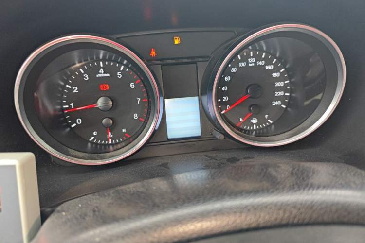 Used Haval H6 2015 Sport Edition 1.5T Automatic Two-Wheel Drive Luxury Model Odometer Close Up