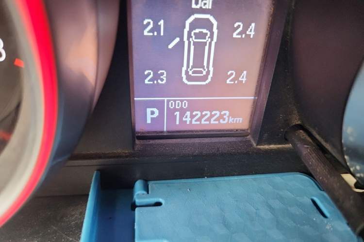 Used Haval H6 2015 Sport Edition 1.5T Automatic Two-Wheel Drive Luxury Model Odometer Close Up