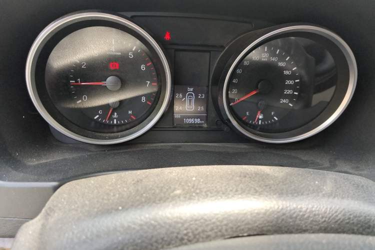 Used Haval H6 2015 Revised Version Sport Edition 1.5T Manual Transmission Two-Wheel Drive Elite Grade Odometer Close Up