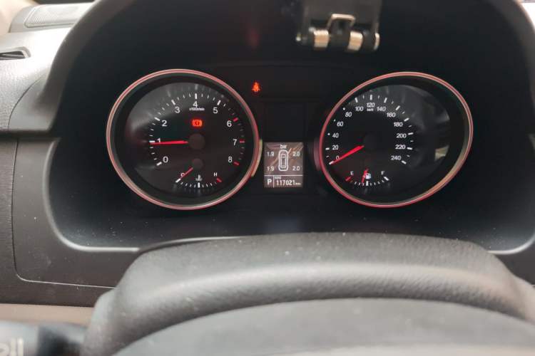 Used Haval H6 2015 Sport Edition 1.5T Automatic Two-Wheel Drive Luxury Model Odometer Close Up