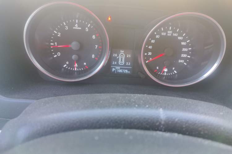 Used Haval H6 2015 Sport Edition 1.5T Automatic Two-Wheel Drive Luxury Model Odometer Close Up