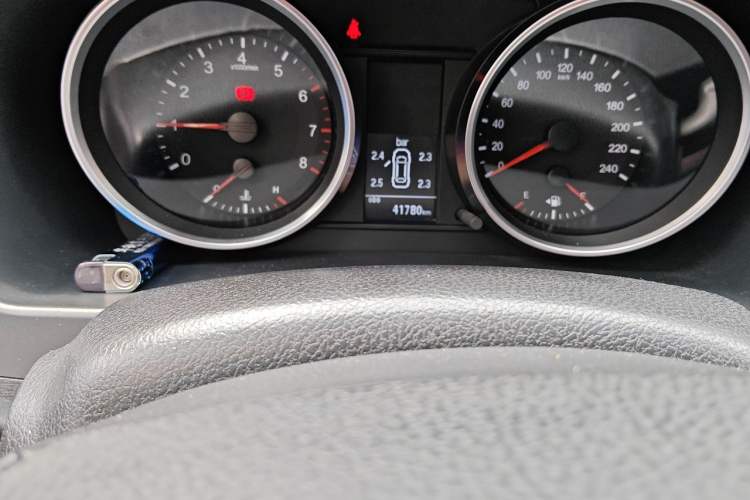 Used Haval H6 2015 Revised Version Sport Edition 1.5T Manual Transmission Two-Wheel Drive Elite Grade Odometer Close Up