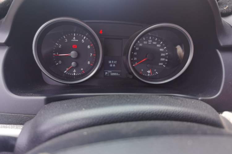 Used Haval H6 2015 Sport Edition 1.5T Automatic Two-Wheel Drive Luxury Model Odometer Close Up