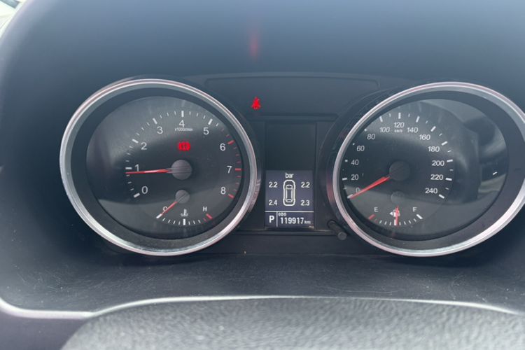 Used Haval H6 2015 Sport Edition 1.5T Automatic Two-Wheel Drive Luxury Model Odometer Close Up