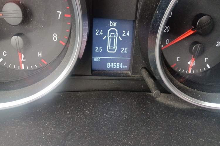 Used Haval H6 2015 Revised Version Sport Edition 1.5T Manual Transmission Two-Wheel Drive Elite Grade Odometer Close Up
