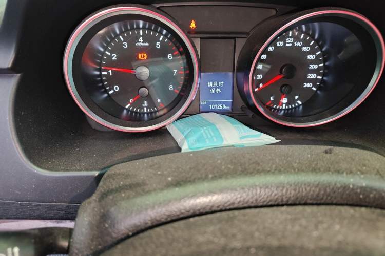 Used Haval H6 2015 Revised Version Sport Edition 1.5T Manual Transmission Two-Wheel Drive Elite Grade Odometer Close Up