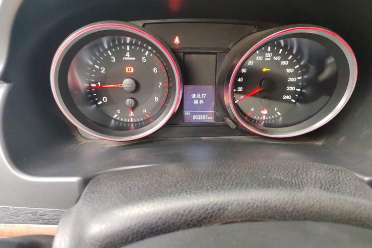 Used Haval H6 2015 Revised Version Sport Edition 1.5T Manual Transmission Two-Wheel Drive Elite Grade Odometer Close Up