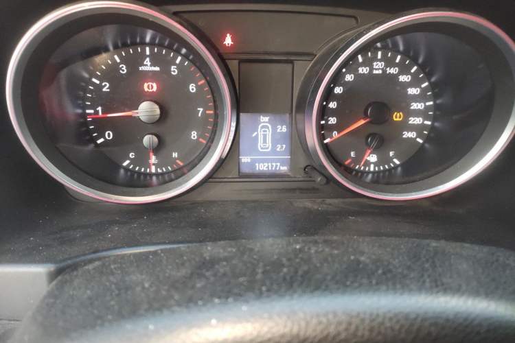 Used Haval H6 2015 Revised Version Sport Edition 1.5T Manual Transmission Two-Wheel Drive Elite Grade Odometer Close Up