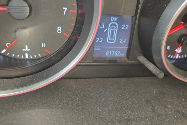 Used Haval H6 2015 Revised Version Sport Edition 1.5T Manual Transmission Two-Wheel Drive Elite Grade Odometer Close Up