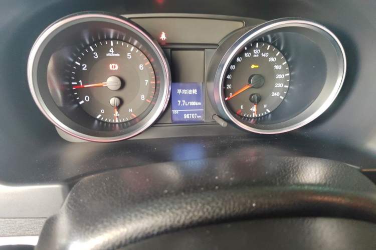 Used Haval H6 2015 Revised Version Sport Edition 1.5T Manual Transmission Two-Wheel Drive Elite Grade Odometer Close Up