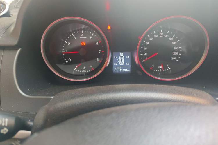 Used Haval H6 2015 Sport Edition 1.5T Automatic Two-Wheel Drive Luxury Model Odometer Close Up
