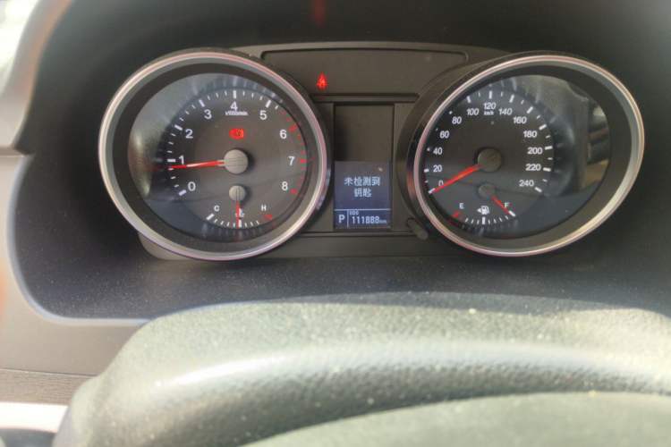 Used Haval H6 2015 Sport Edition 1.5T Automatic Two-Wheel Drive Luxury Model Odometer Close Up