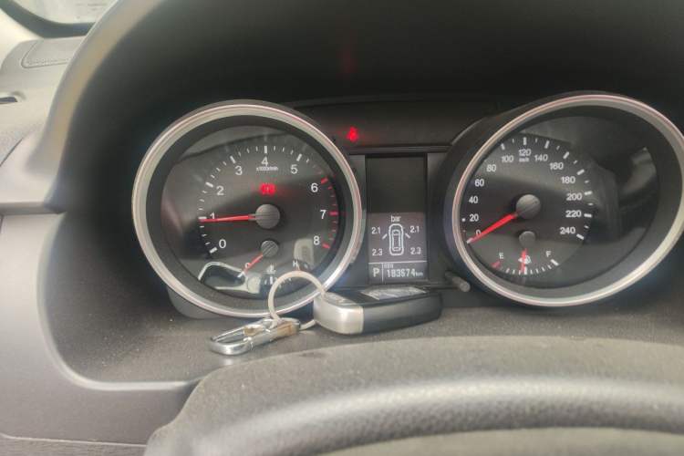 Used Haval H6 2015 Sport Edition 1.5T Automatic Two-Wheel Drive Luxury Model Odometer Close Up