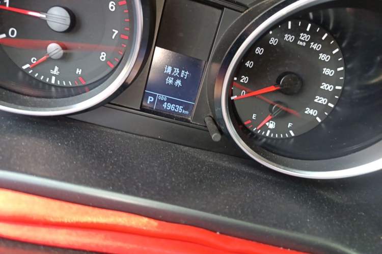Used Haval H6 2015 Sport Edition 1.5T Automatic Two-Wheel Drive Luxury Model Odometer Close Up
