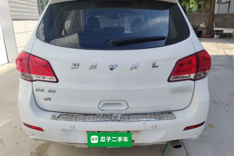 Used Haval H6 2015 Upgraded Model 1.5T Manual Two-Wheel Drive Elite Version Rear