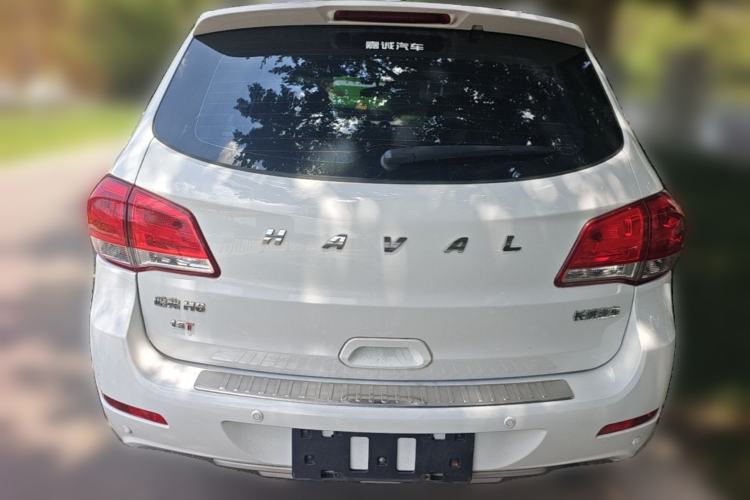 Used Haval H6 2015 Upgraded Model 1.5T Manual Two-Wheel Drive Elite Version Rear