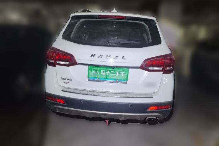 Used Haval H6 2015 Revised Version Sport Edition 1.5T Manual Transmission Two-Wheel Drive Elite Grade Rear