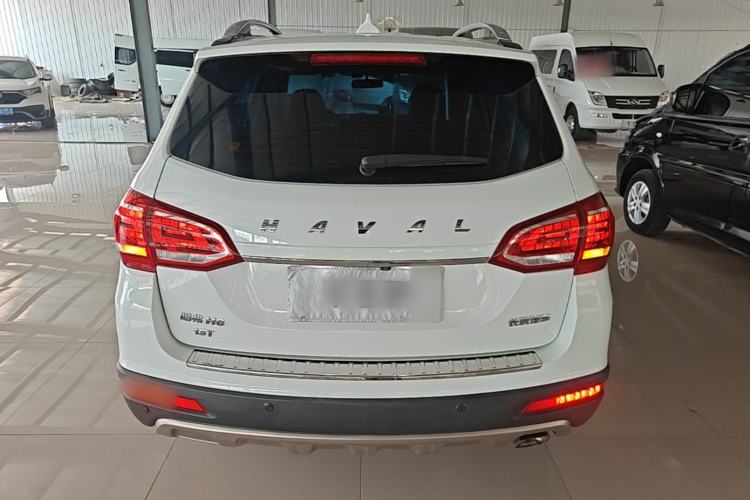Used Haval H6 2015 Revised Version Sport Edition 1.5T Manual Transmission Two-Wheel Drive Elite Grade Rear