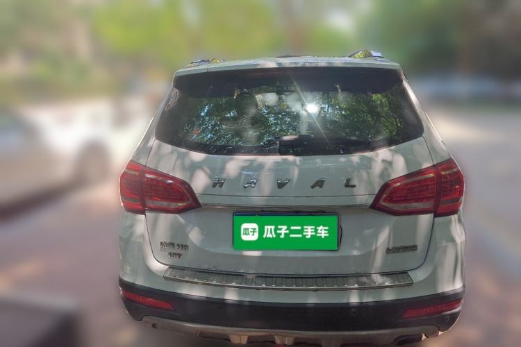Used Haval H6 2015 Revised Version Sport Edition 1.5T Manual Transmission Two-Wheel Drive Elite Grade Rear
