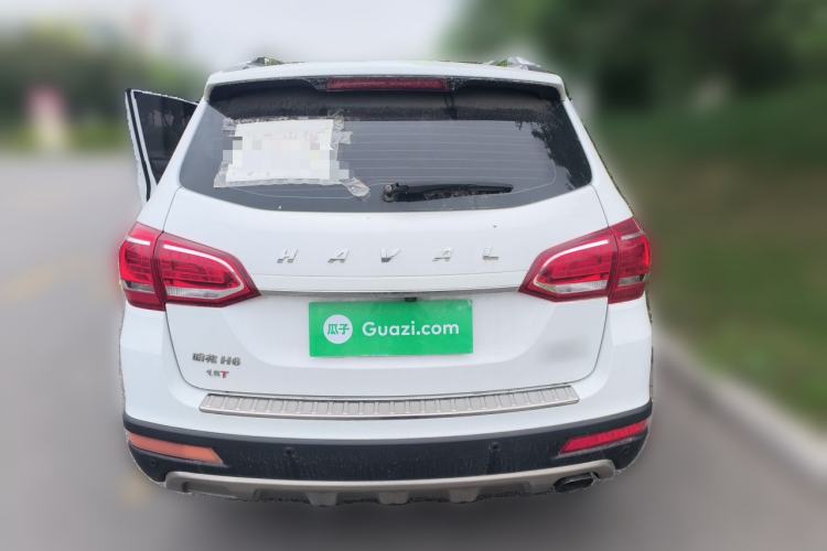 Used Haval H6 2015 Revised Version Sport Edition 1.5T Manual Transmission Two-Wheel Drive Elite Grade Rear
