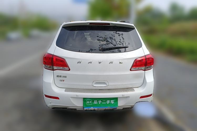 Used Haval H6 2015 Upgraded Model 1.5T Manual Two-Wheel Drive Elite Version Rear