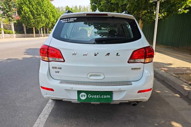 Used Haval H6 2015 Upgraded Model 1.5T Manual Two-Wheel Drive Elite Version Rear
