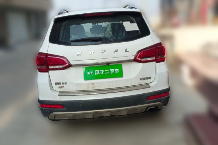 Used Haval H6 2015 Revised Version Sport Edition 1.5T Manual Transmission Two-Wheel Drive Elite Grade Rear