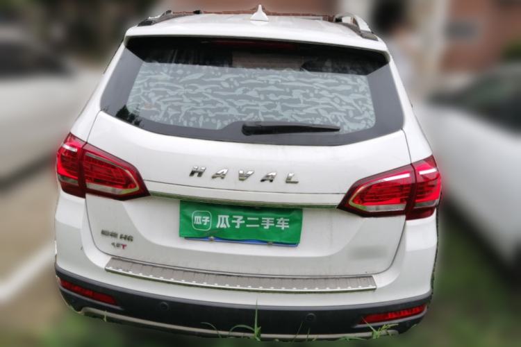 Used Haval H6 2015 Revised Version Sport Edition 1.5T Manual Transmission Two-Wheel Drive Elite Grade Rear
