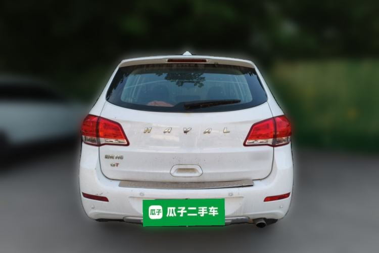 Used Haval H6 2015 Upgraded Model 1.5T Manual Two-Wheel Drive Elite Version Rear