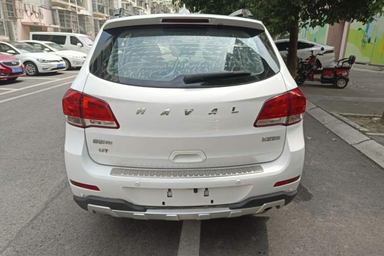Used Haval H6 2015 Upgraded Model 1.5T Manual Two-Wheel Drive Elite Version Rear