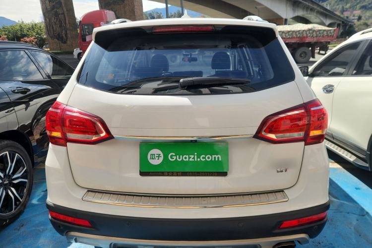 Used Haval H6 2015 Revised Version Sport Edition 1.5T Manual Transmission Two-Wheel Drive Elite Grade Rear